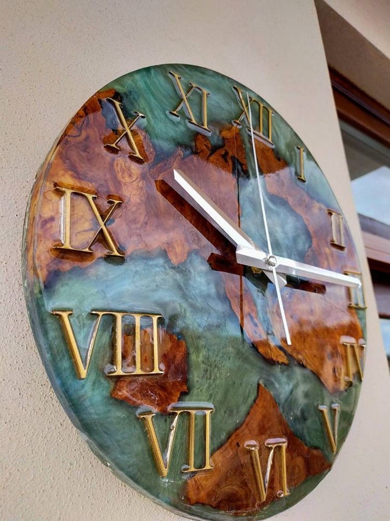 Horloge murale époxy