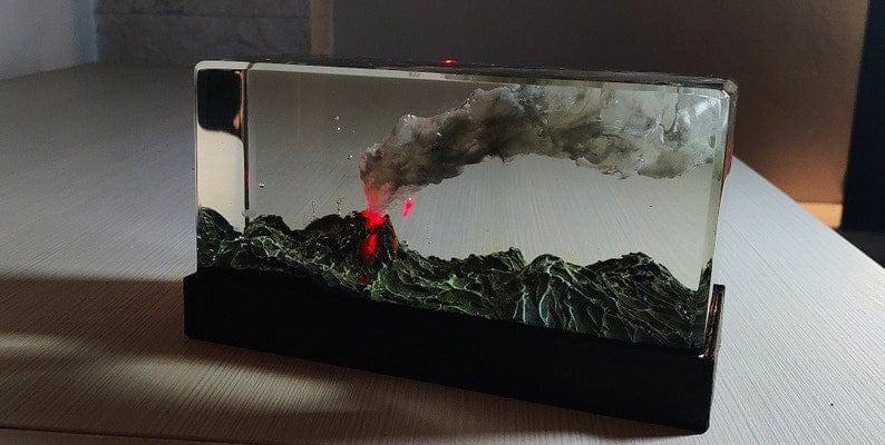 La miniature de la lampe de lave du volcan en résine avec LED