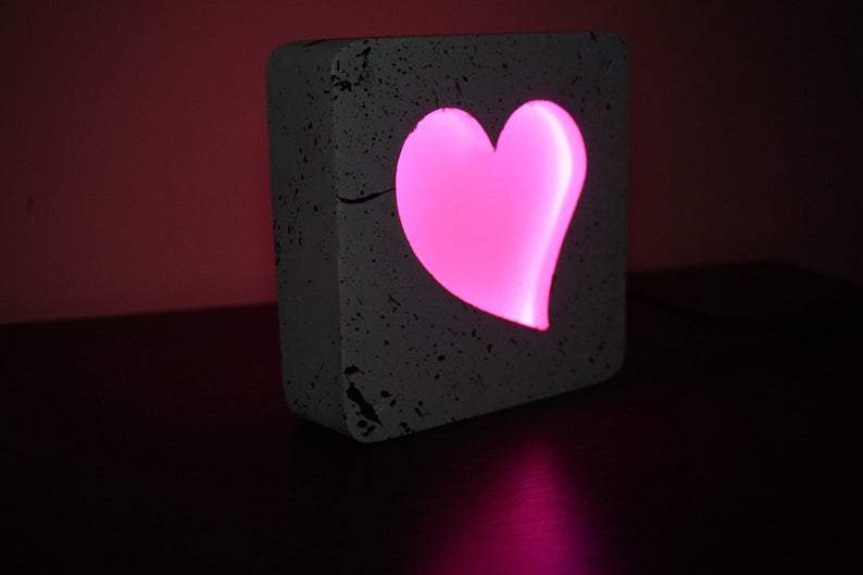 Lumière coeur de résine