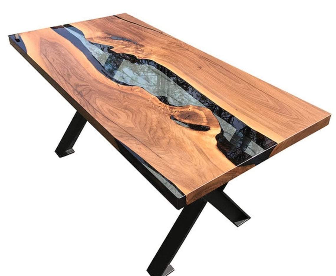 Table en bois et résine noir