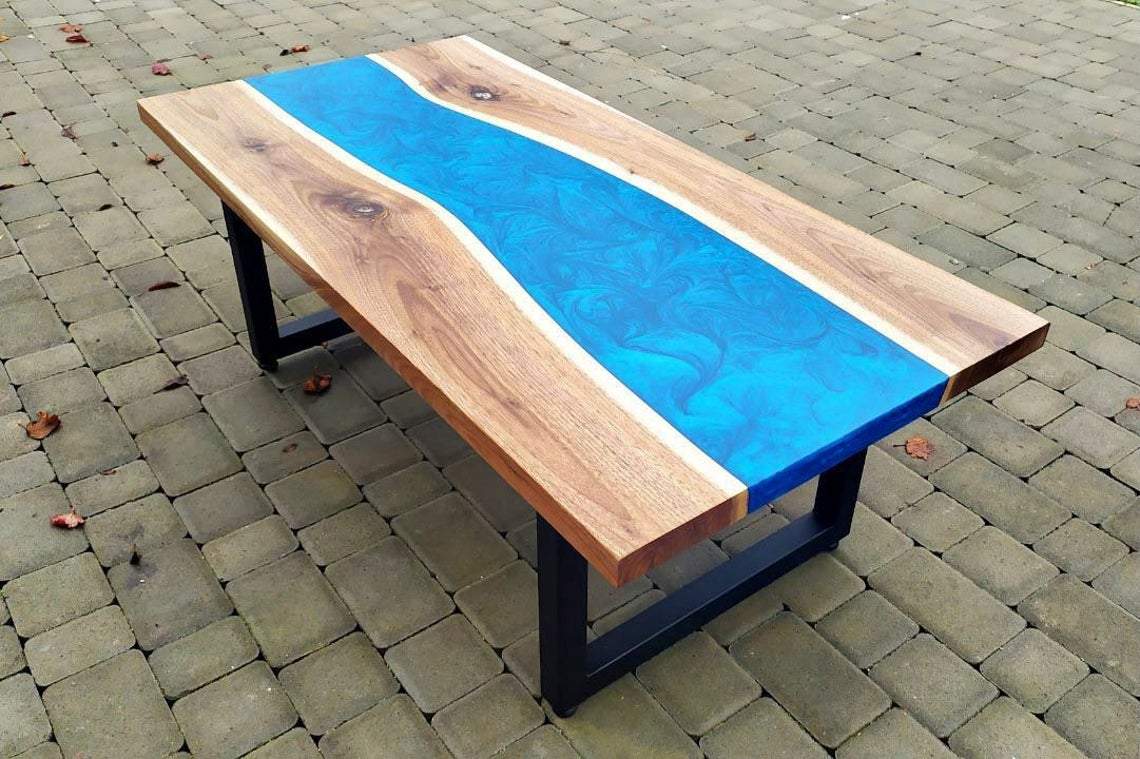 Table époxy bleu perle