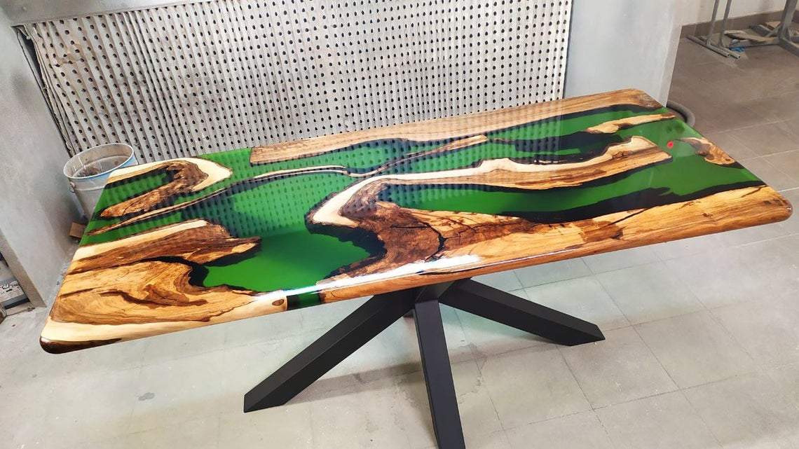 Table époxy vert